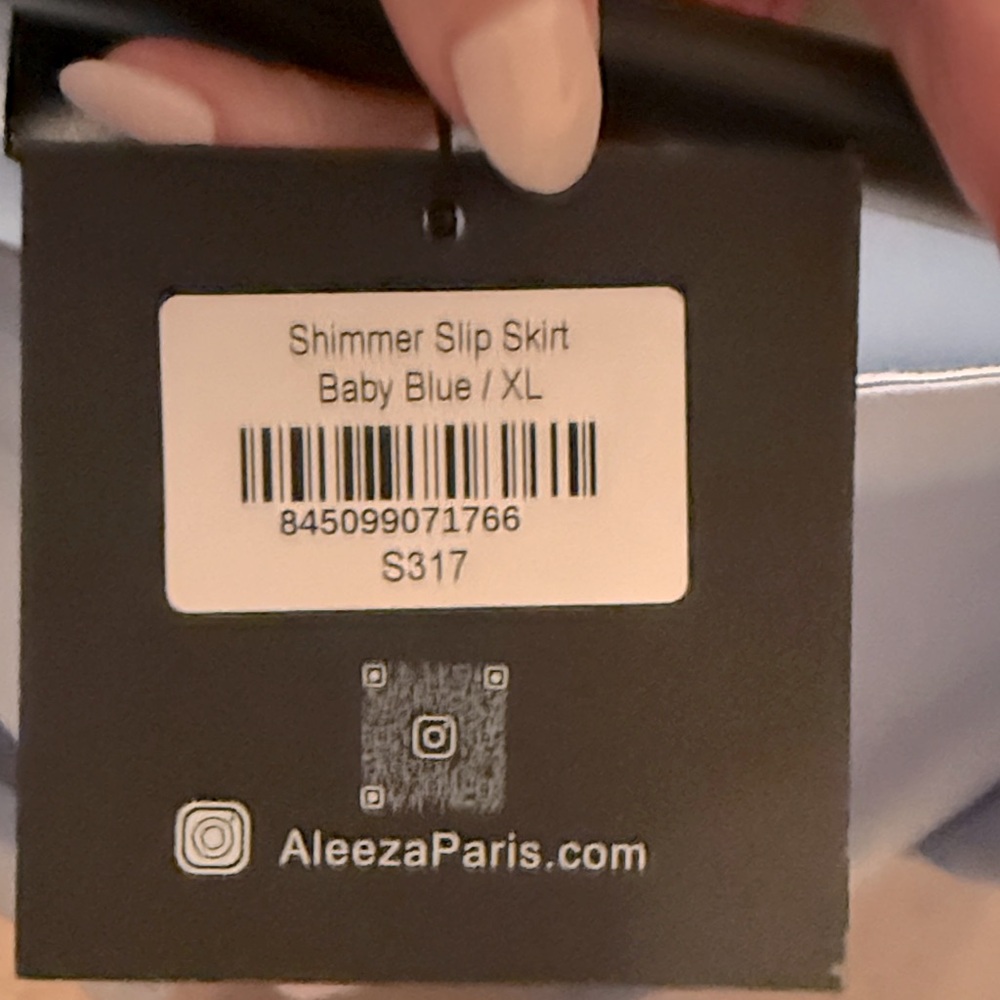 Aleeza Paris motif shimmer slip Skirt XLG - Picture 5 of 7